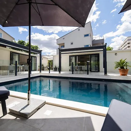 First Apartment Zadar Exterior foto