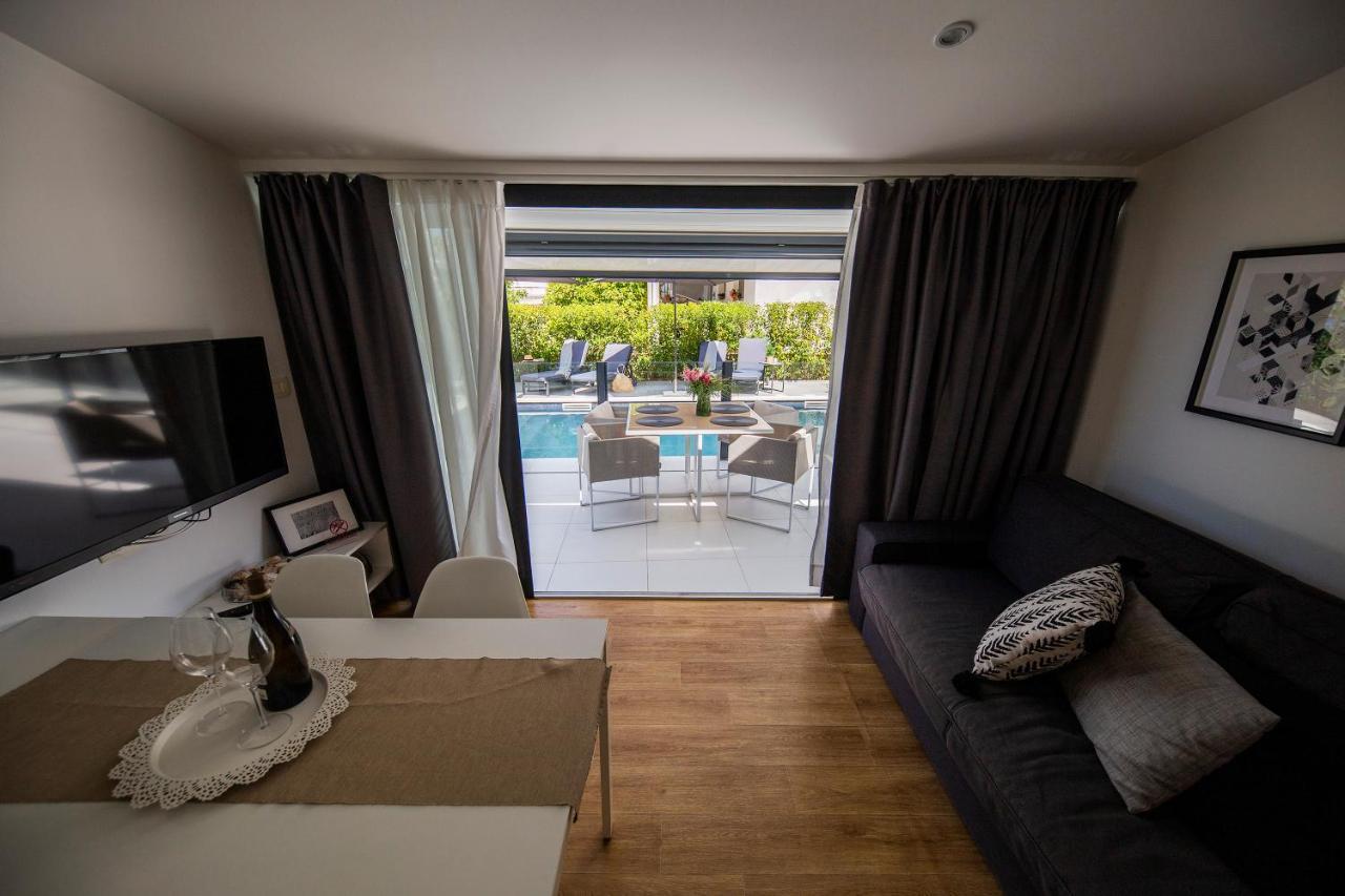 Apartament First