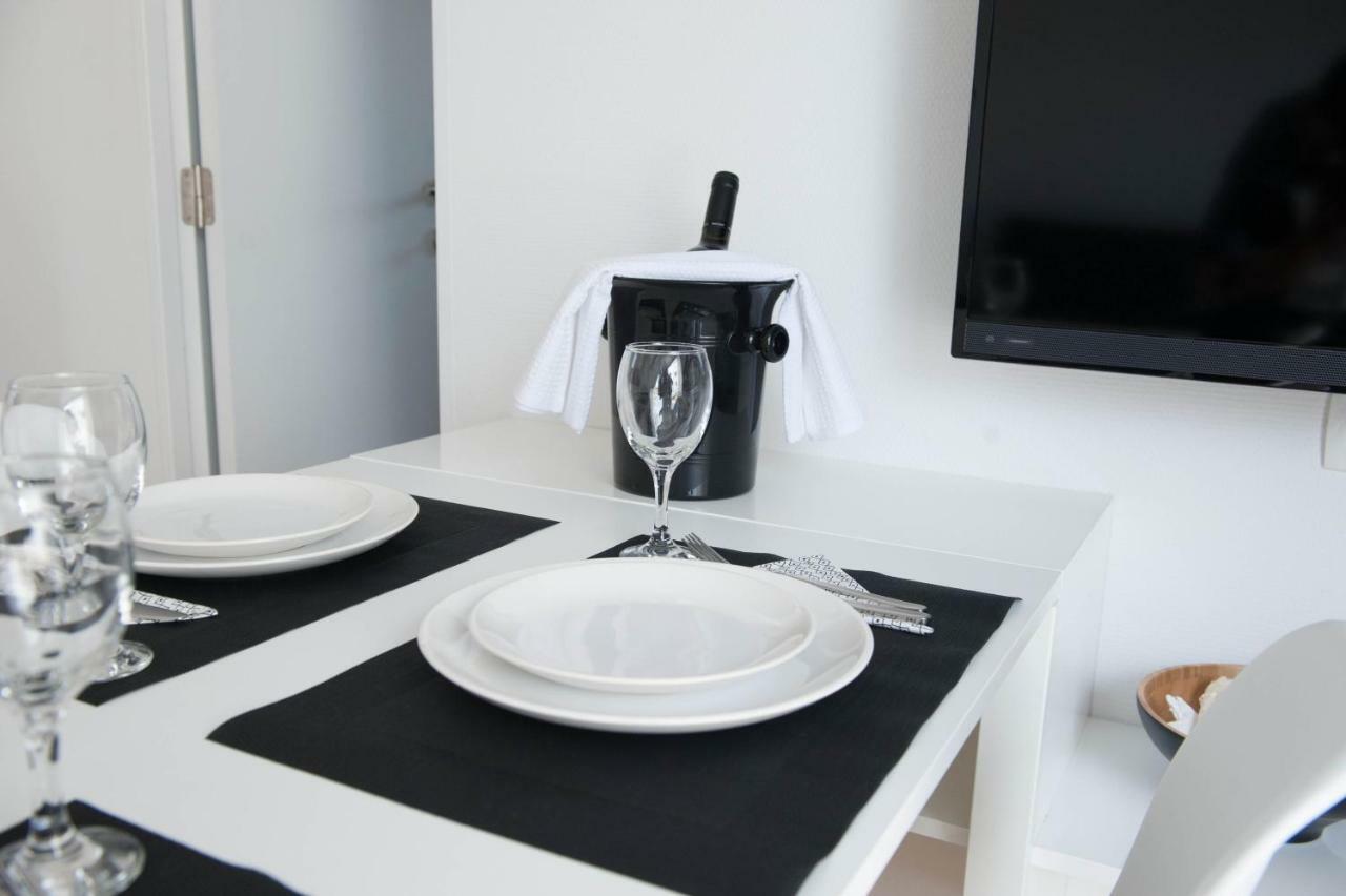 Apartament First *